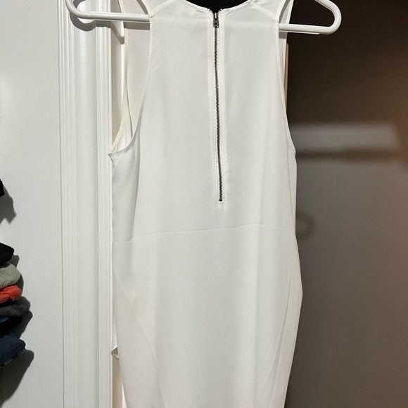 Aritzia Wilfred sleeveless long blouse in white, size Medium - Picture 2 of 4